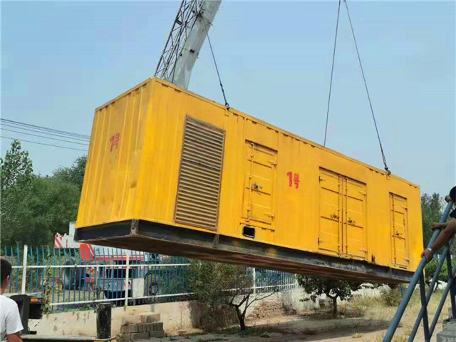 焦作300KW柴油发电机组油耗是多少？