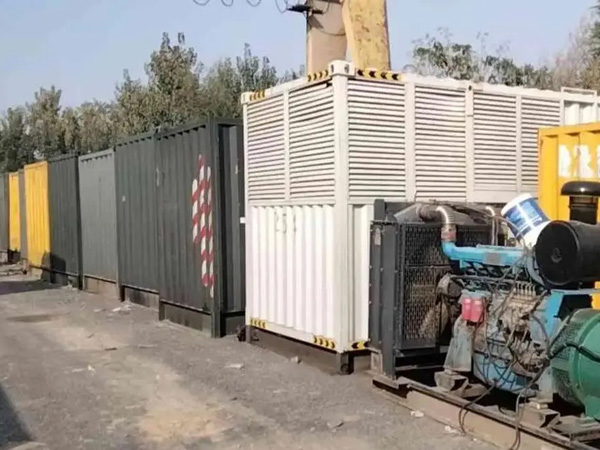 焦作200KW柴油发电机机组每小时油耗是多少?